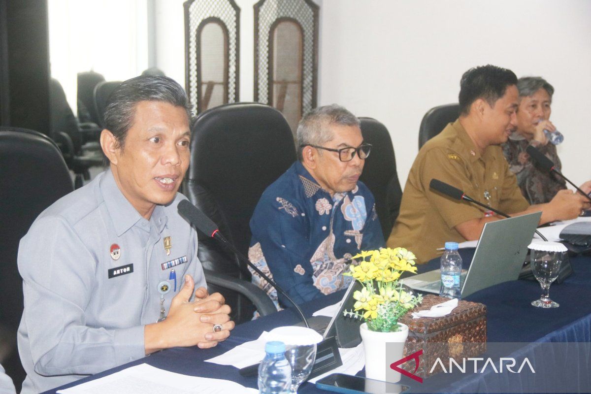 Kemenkum gaet akademisi harmoniskan Raperda RPPLH di HSS