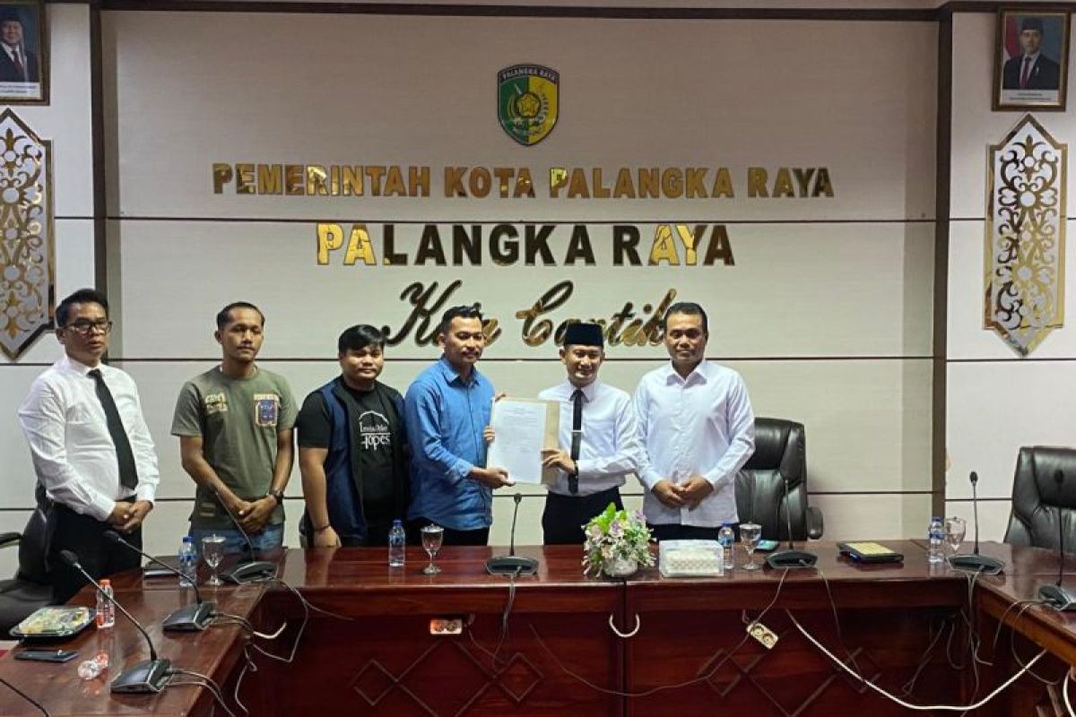 Wali Kota Palangka Raya terima audiensi  mahasiswa untuk bahas empat program
