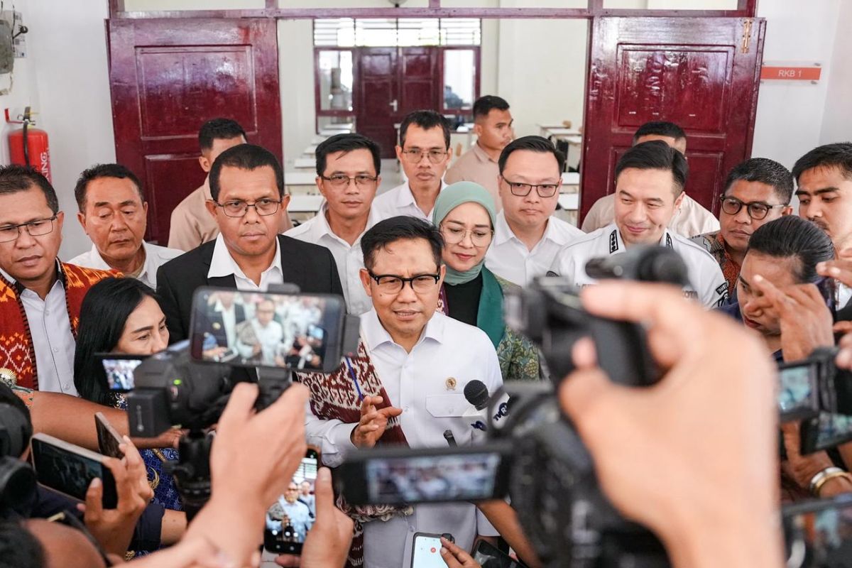 Menko PM menilai perlu penambahan Sekolah Rakyat di NTT