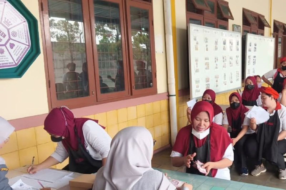 Pemkot Madiun salurkan BLT hasil cukai 2025 untuk 144 buruh