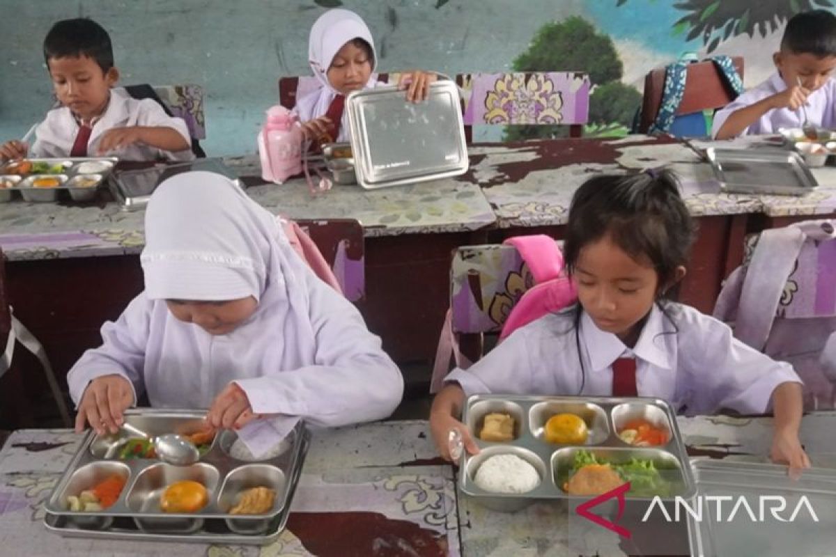 MBG: Gerakan peduli gizi, wujudkan generasi sehat