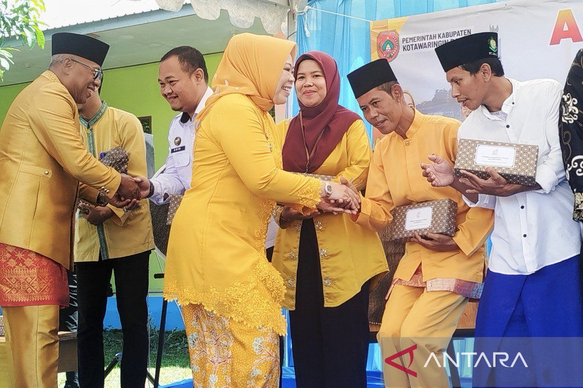 Pemkab Kobar anjangsana ke SKh Negeri 2 Pangkalan Bun