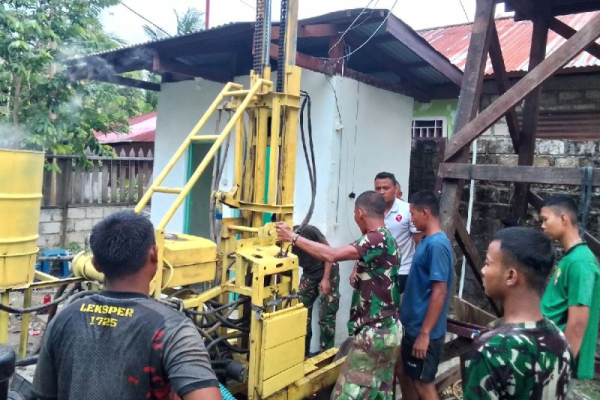 Korem 172 PWY dan Yonif TP 815/WGT bangun sumur bor di Buper Waena
