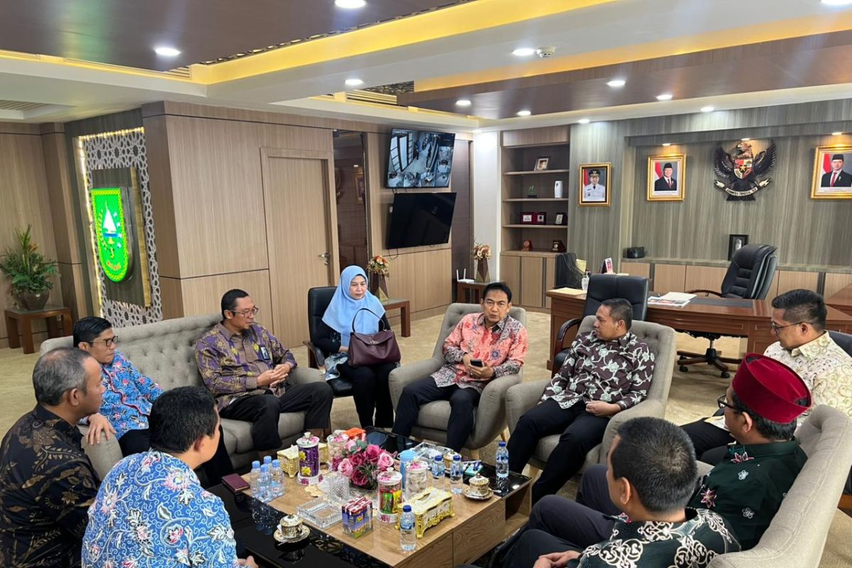 Silaturahim ke Gubernur, Ombudsman RI minta komitmen Pemprov Riau selesaikan laporan masyarakat