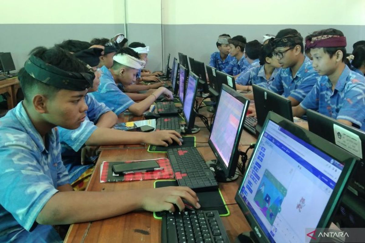 SMP di Denpasar Bali terapkan pembelajaran koding genjot literasi