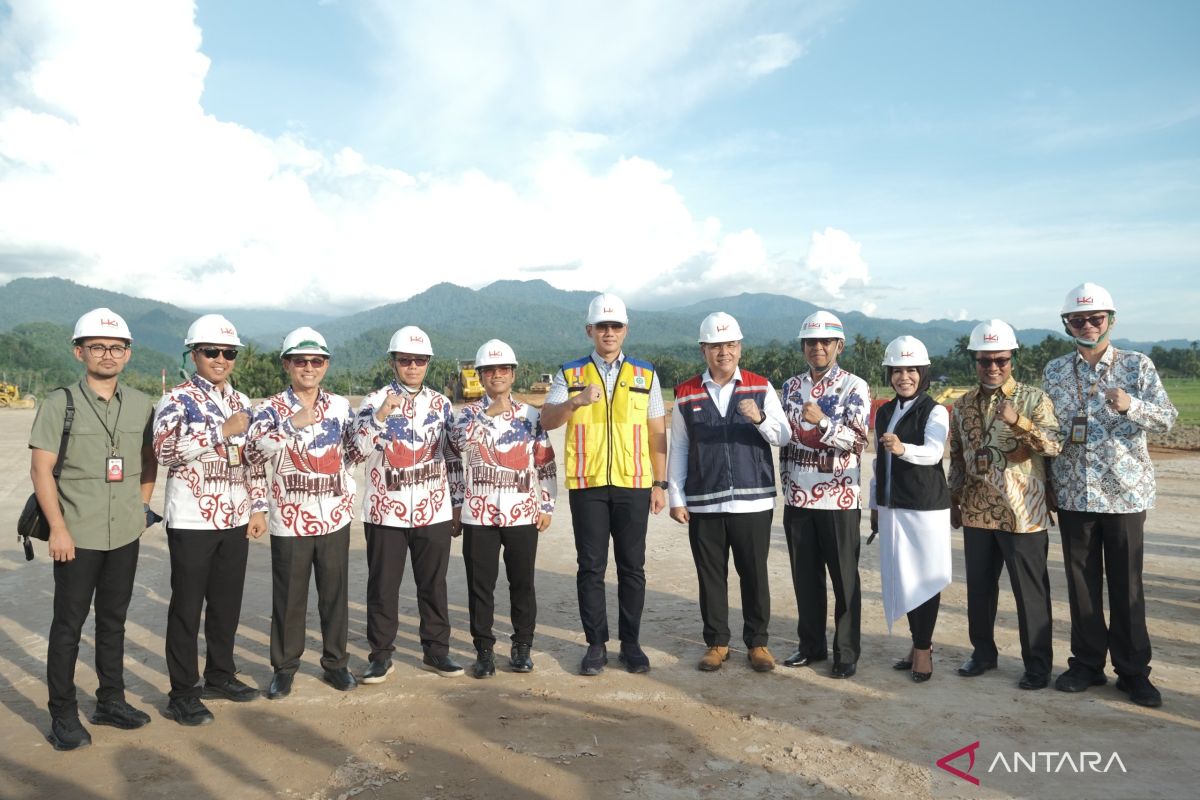 Wamen Ossy kawal penuntasan pengadaan tanah exit tol Padang-Sicincin