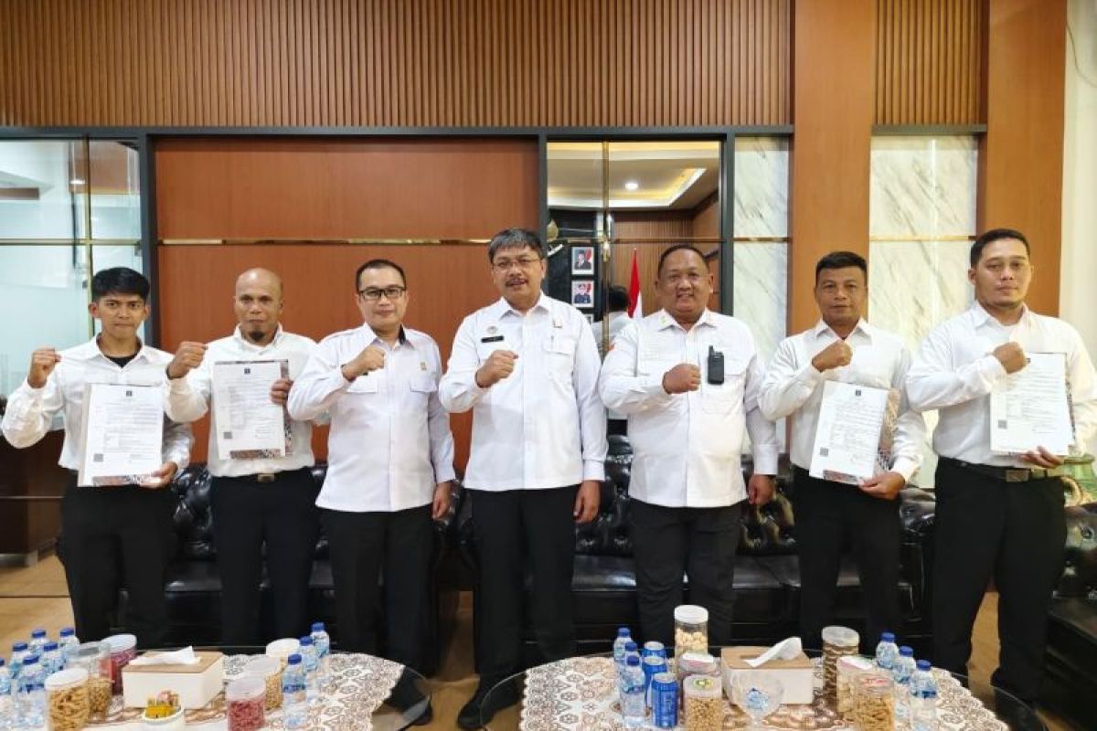 Kemenkum Kalbar serah terima PPPK 2024 terdapat  empat formasi baru diterima