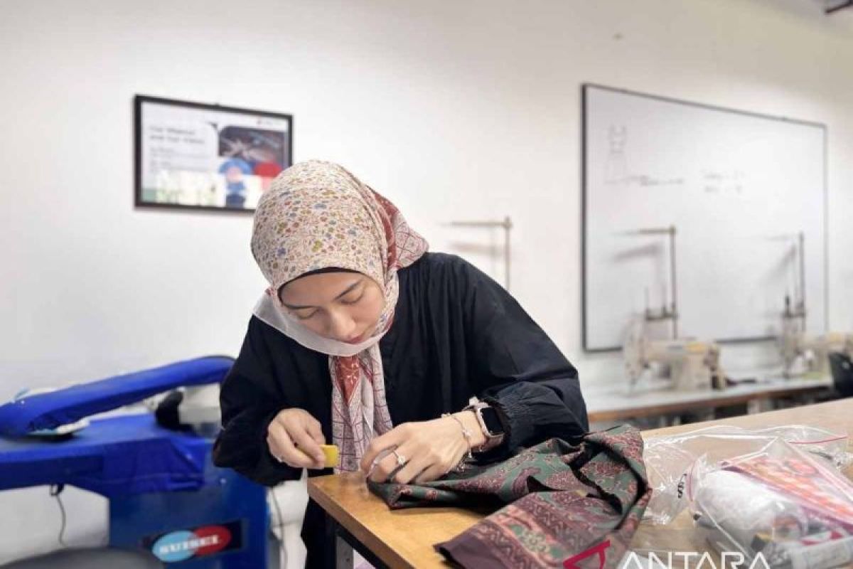 Perjalanan Batik UMKM Binaan PalmCo Menembus Pasar Modern