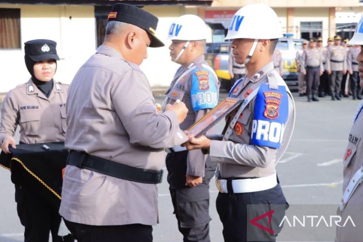 Polresta Ambon PTDH satu personel pelanggar kode etik