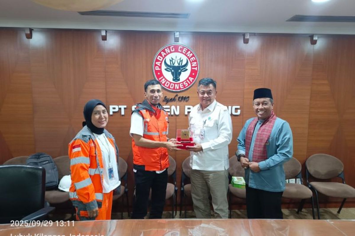 Kapusdal LH Sumatera Kunjungi PT Semen Padang, Dorong Kolaborasi Atasi Sampah Danau Singkarak