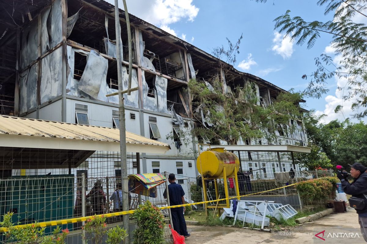 Polres Penajam-Tim Labfor Surabaya  selidiki penyebab kebakaran HPK IKN