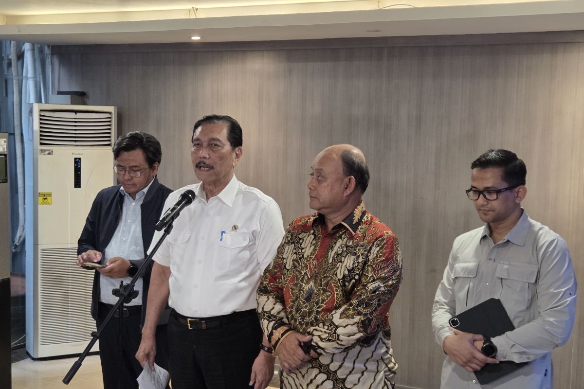 Luhut nilai pemangkasan proyeksi ADB jadi kesempatan emas bagi RI