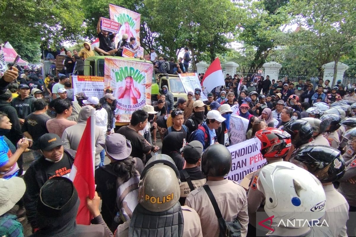 Polisi selidiki dugaan pembakaran rumah koordinator demo Pati