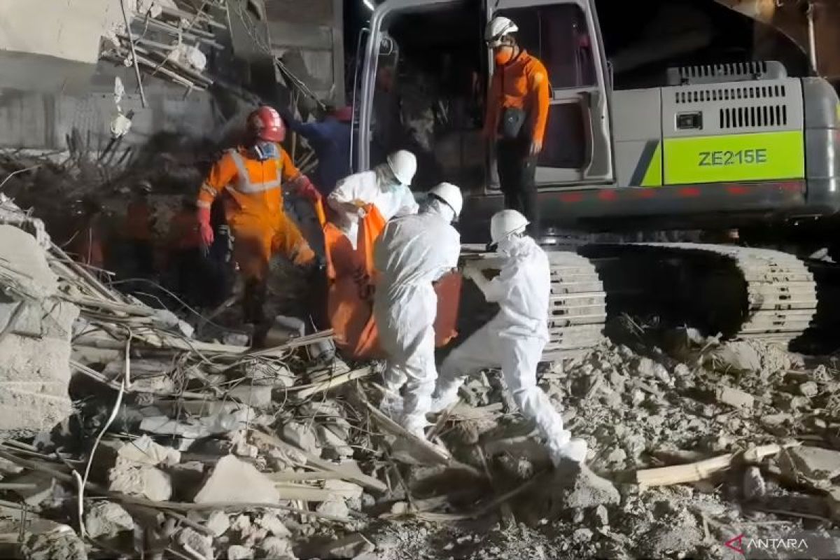 Basarnas temukan lagi tiga jenazah korban Al Khoziny