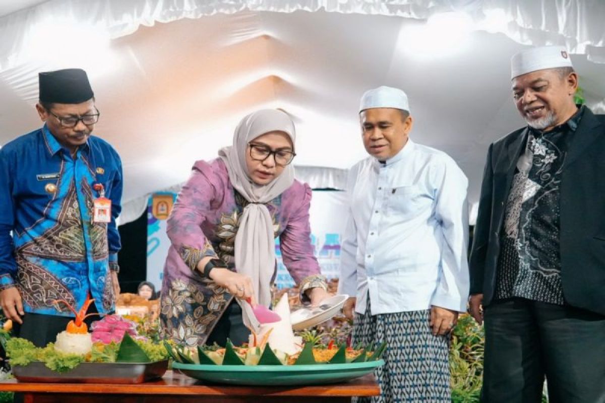 Wali Kota Lisa-Wakil Wali Kota Wartono sambangi warga lima kecamatan