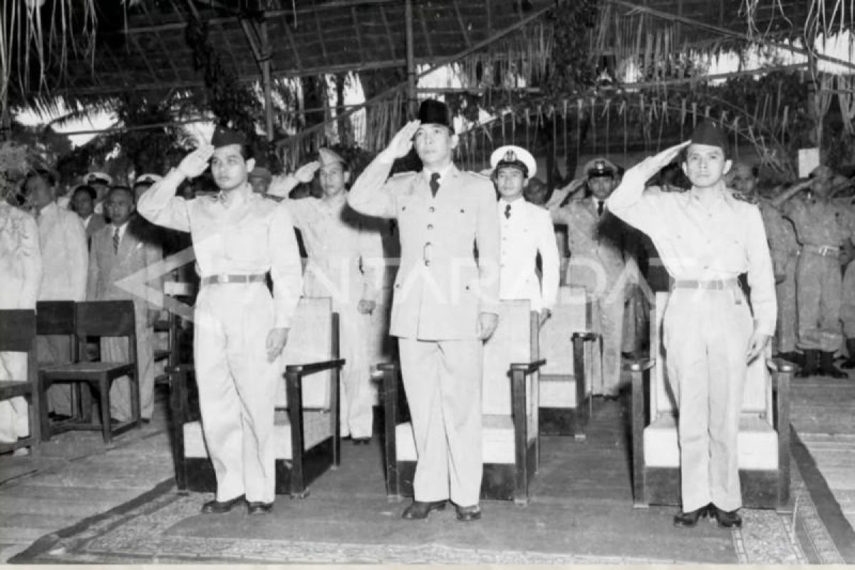 Atjara peringatan Hari Angkatan Perang 5 Oktober 1953