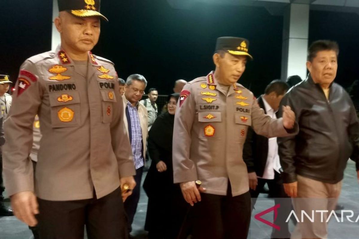 Kapolri Listyo Sigit tiba di Babel disambut Kapolda dan Gubernur