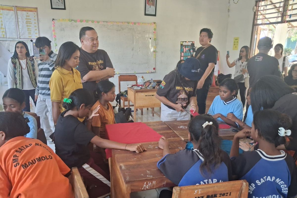 Reuni IKASMANSA'87 Kupang di Maumolo: Karya Bakti bikin warga antusias dan terharu