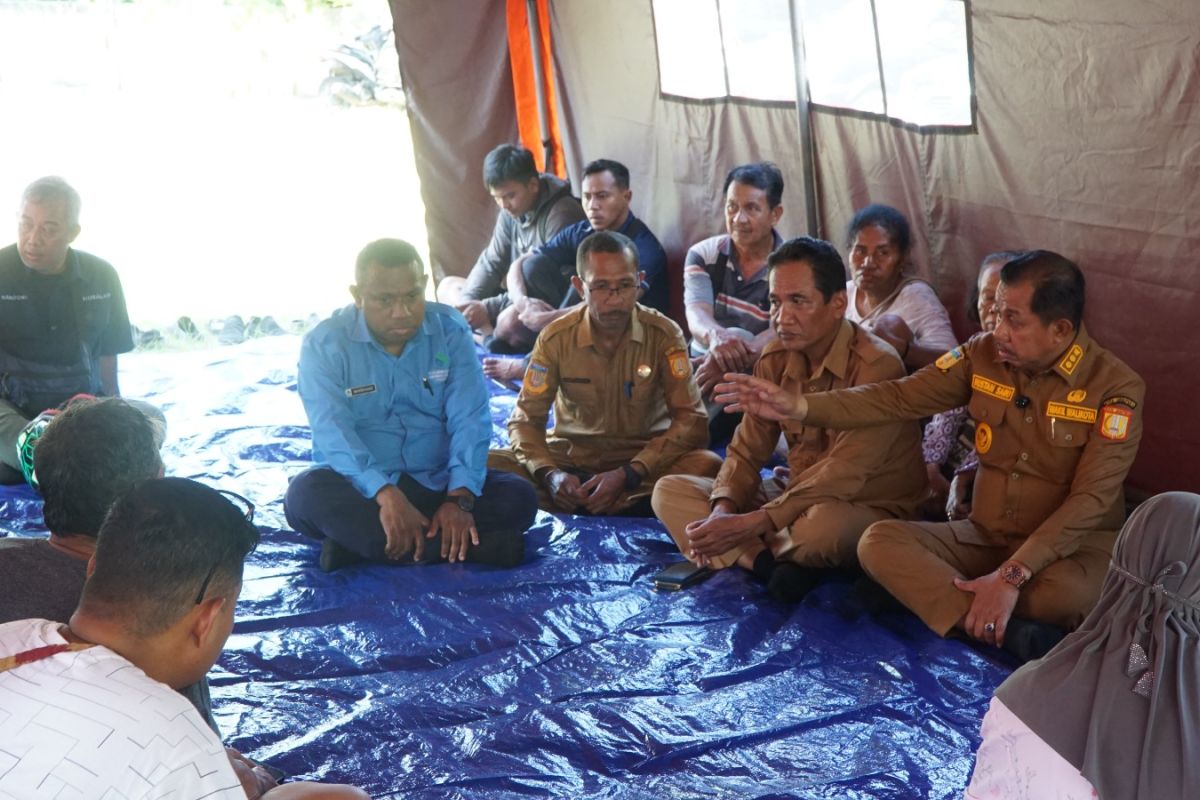 Pemkot Jayapura mendata korban kebakaran perumahan dinas TNI Kodam Lama