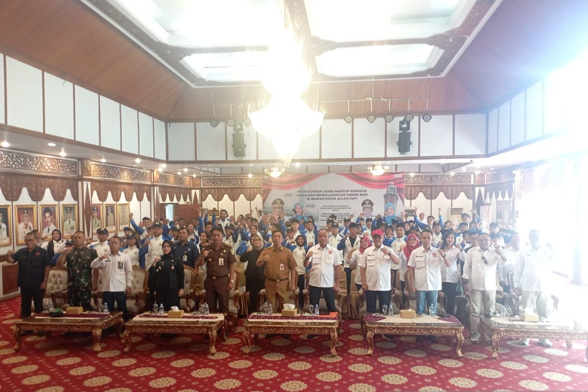 Gubernur Jambi lepas atlet Jambi menuju PON Bela Diri