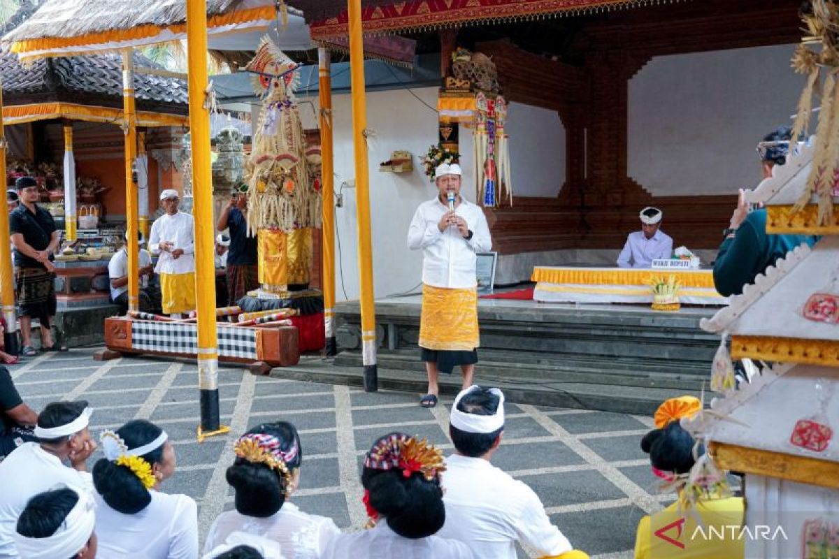 Pemkab Badung bantu ritual agama masyarakat Kecamatan Abiansemal