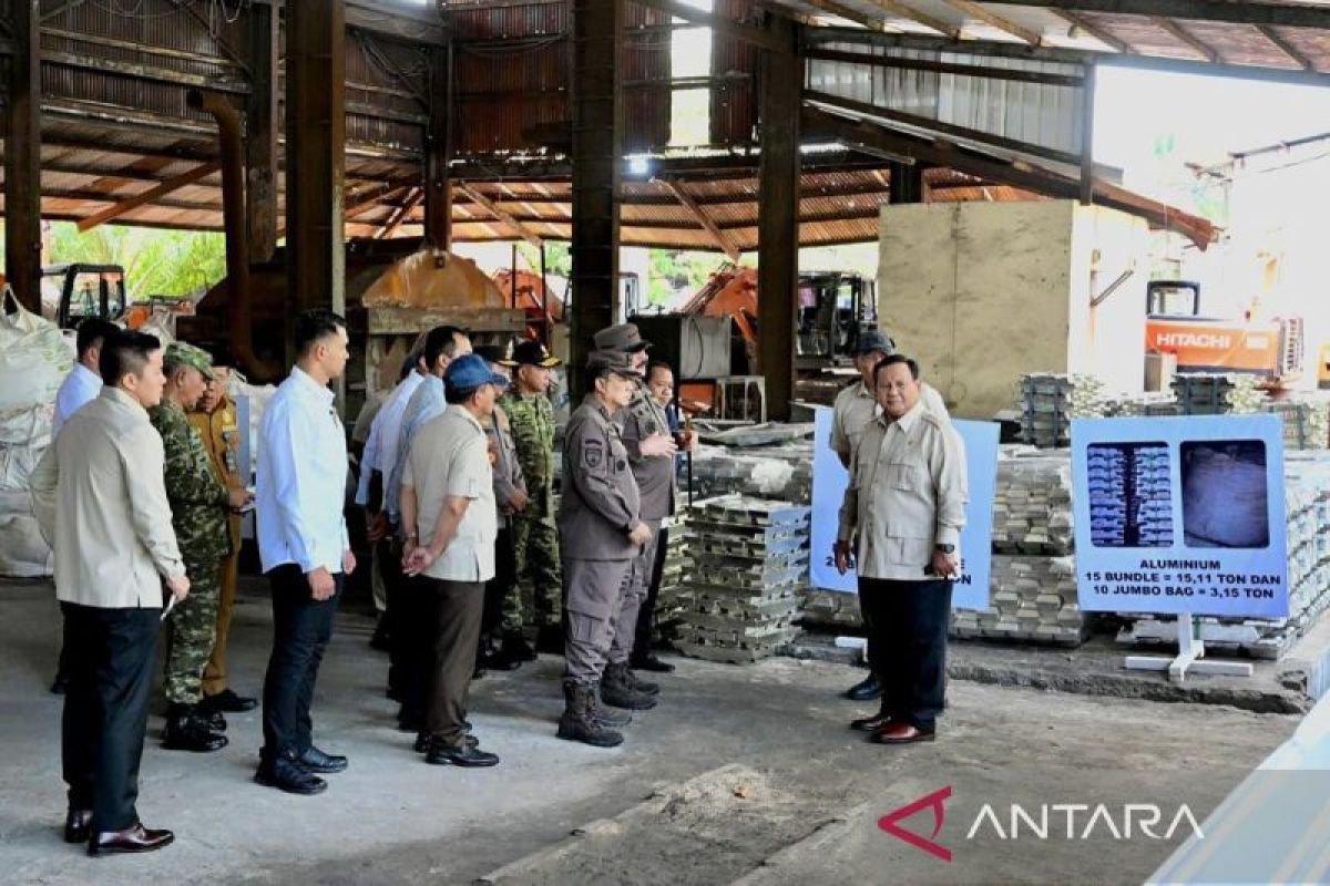 Ekonom: Langkah Prabowo tertibkan smelter ilegal akhiri kebocoran SDA