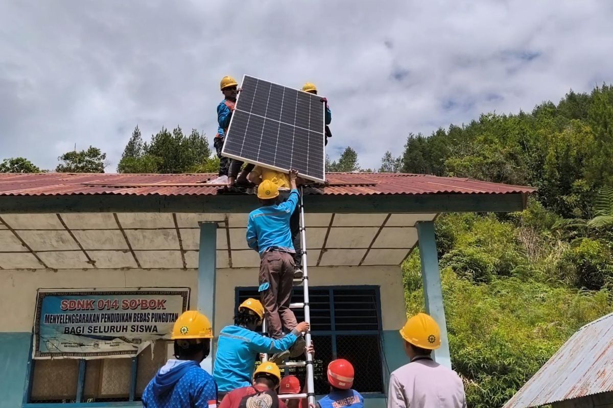 PLN perluas akses listrik untuk buka akses digitalisasi