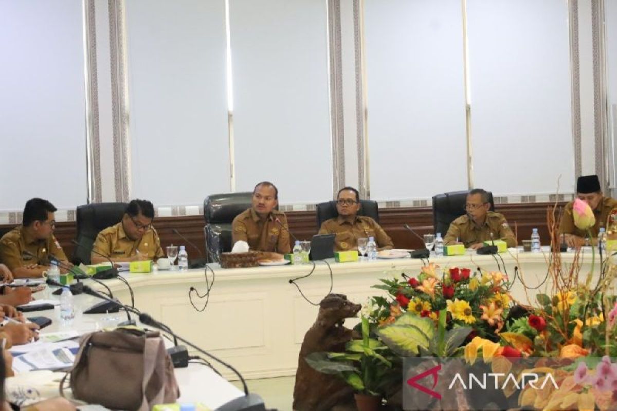 Wali Kota Tanjungbalai minta Camat dan Lurah sukseskan visi 