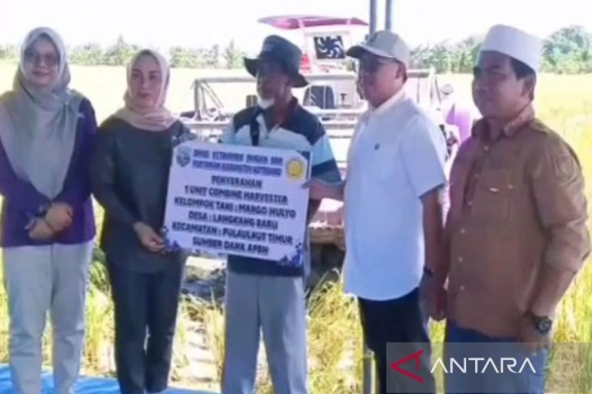 Kotabaru DPRD speaker pushes Pulau Laut Timur to become rice center