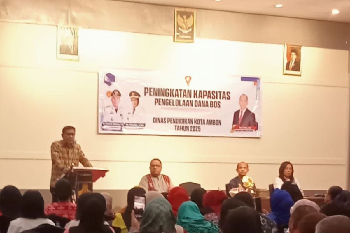 Pemkot Ambon perkuat transparansi dana Bos lewat program Jaga  Sekolah