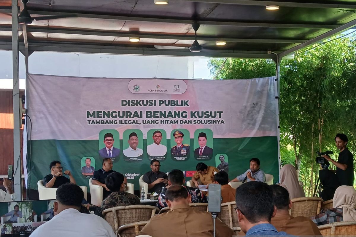 Masyarakat adat perlu dilibatkan dalam perizinan tambang