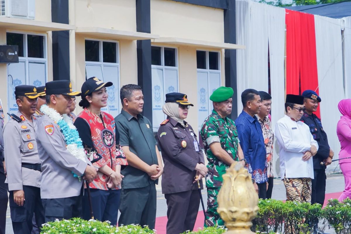 Bupati Dharmasraya sambut Kapolda Sumbar dalam rangka kunker