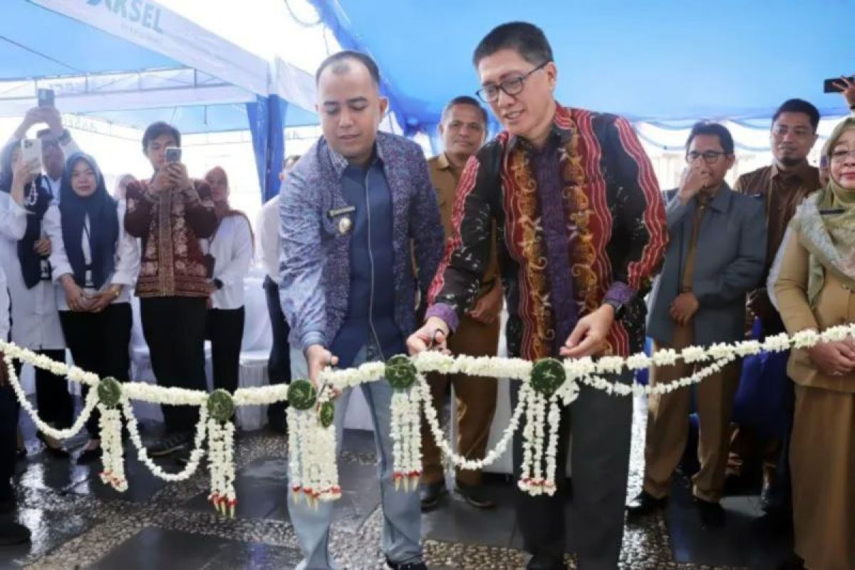 Kalsel kemarin dari layanan syariah hingga listrik tenaga surya