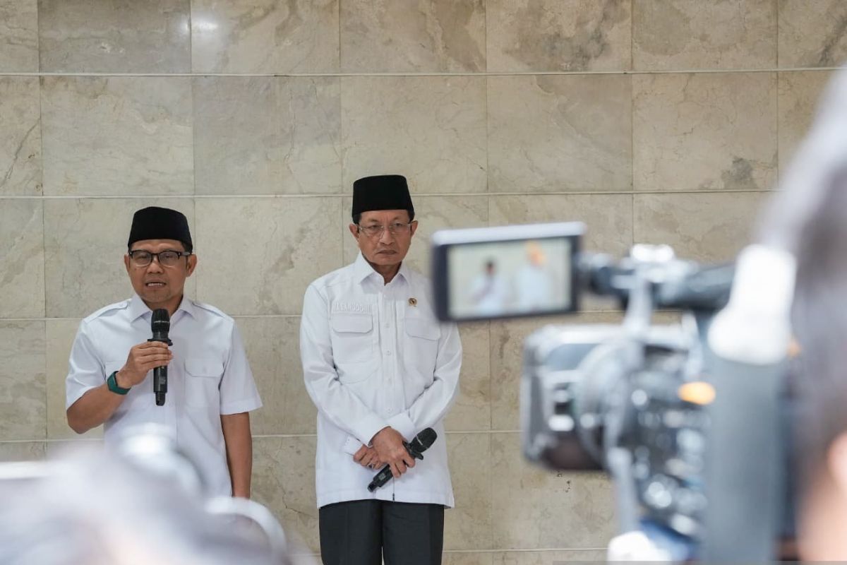 Minister focuses checking old pesantren buildings after fatal collapse