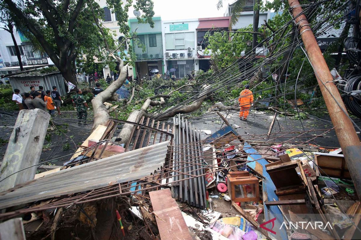 Kemensos imbau masyarakat waspada cuaca ekstrem