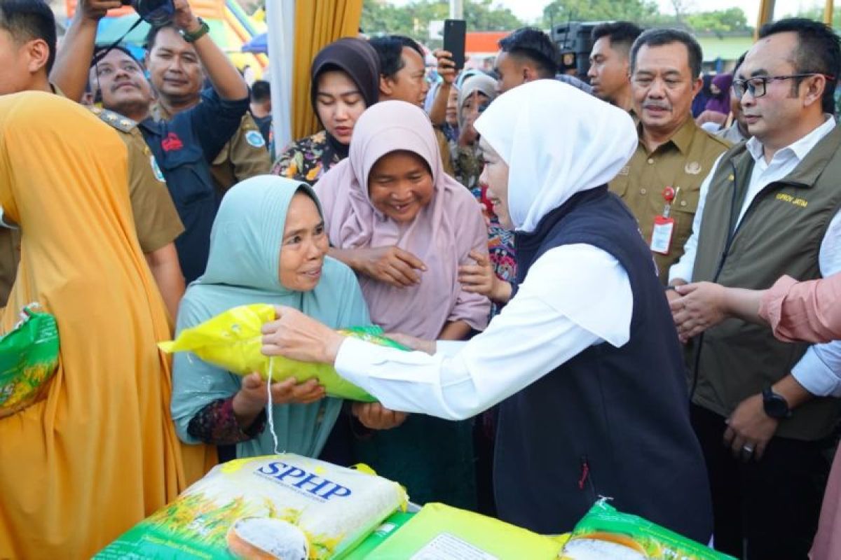 Pemprov Jatim wujudkan pemerataan akses bahan pokok lewat pasar murah