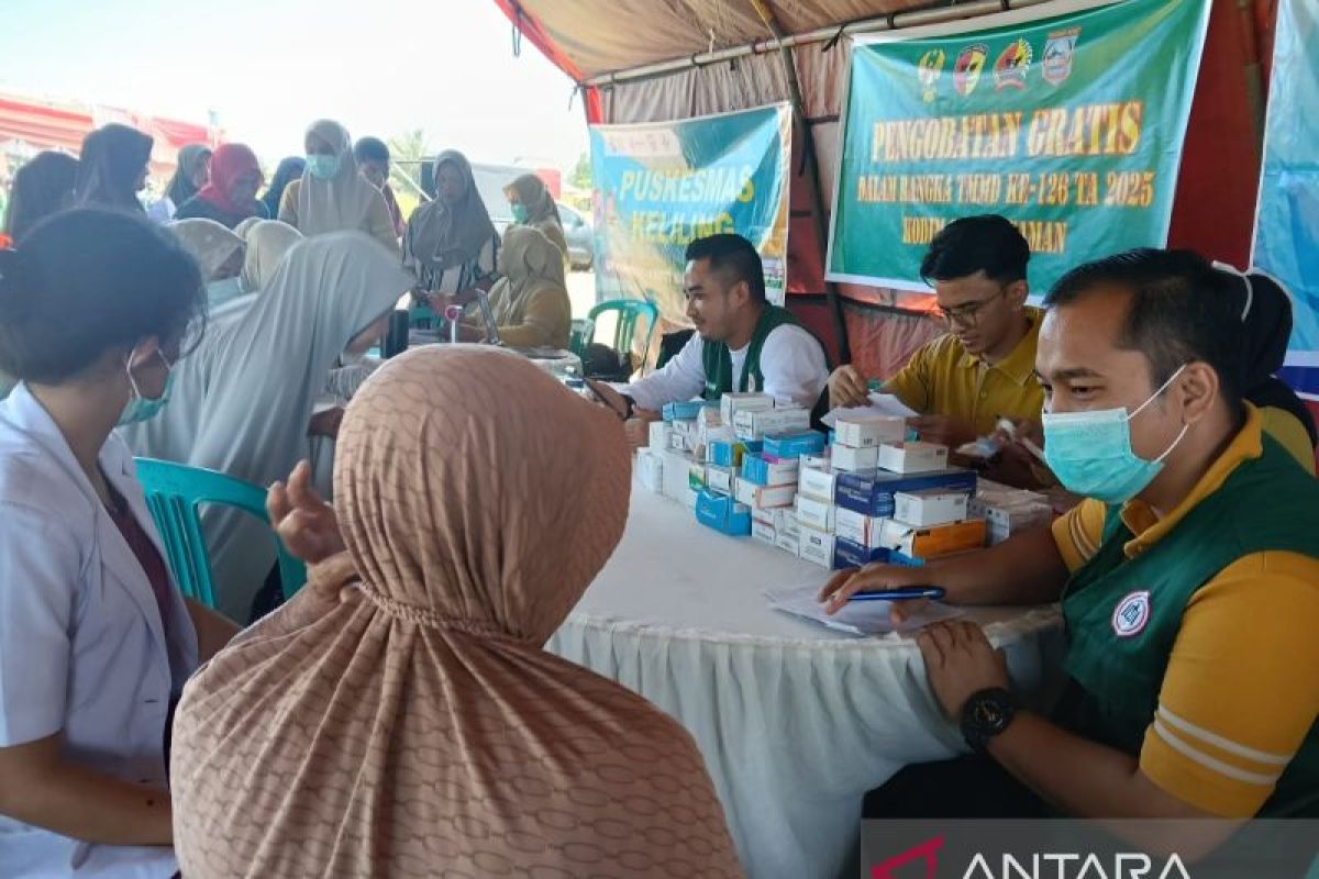 Pemkab Pasaman Barat lakukan cek kesehatan gratis ke warga pesisir Katiagan