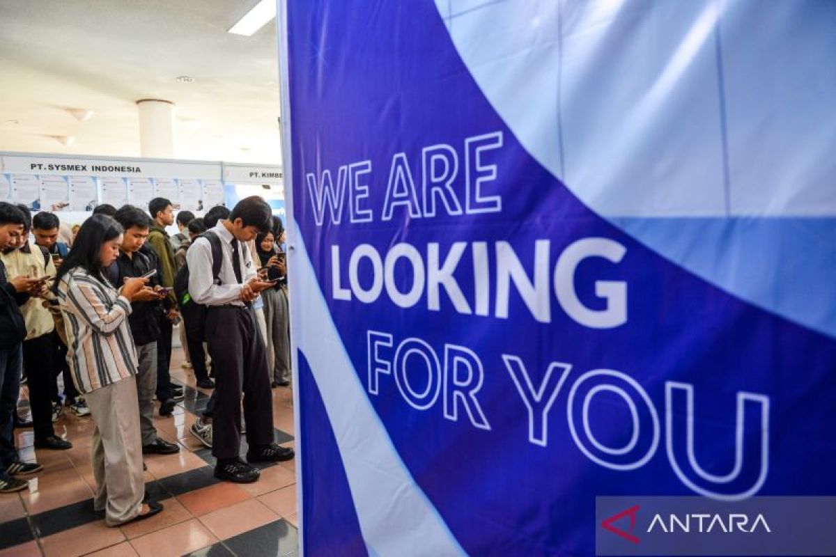 Rabu, profil Elham Yahya-peluang kerja ke LN bagi 500 ribu lulusan SMK