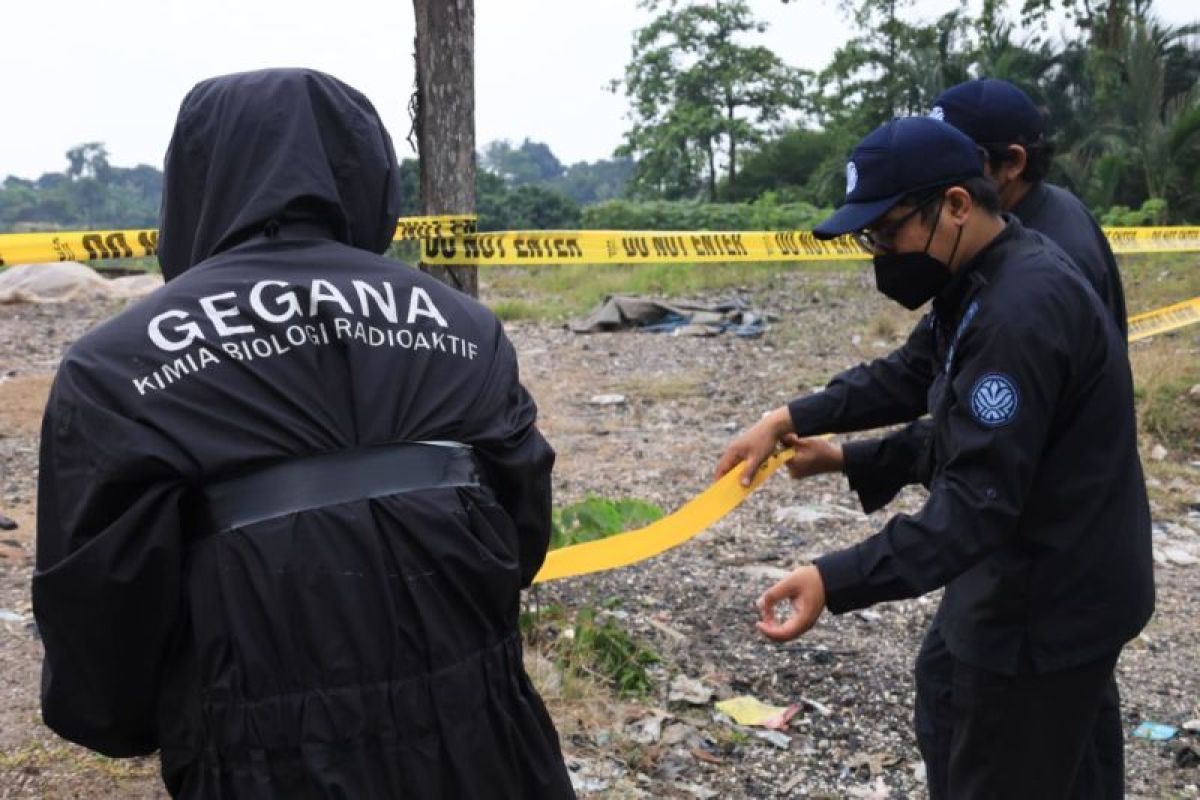 Four business sites undergo decontamination following Cs-137 exposure