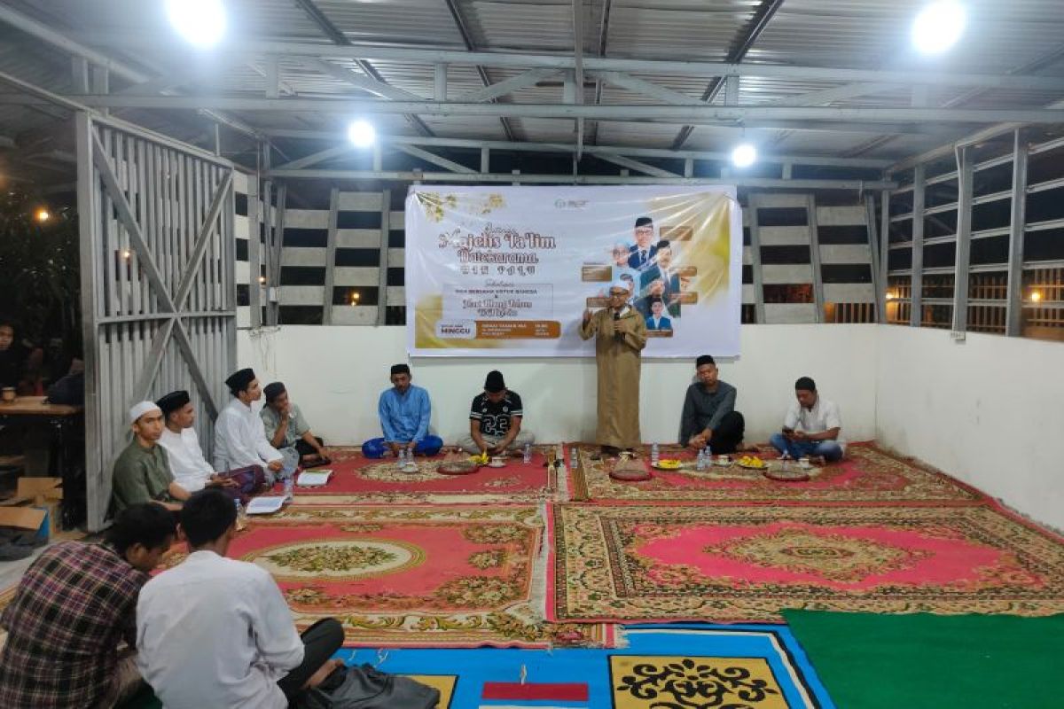 Majelis taklim Datokarama Palu rayakan HUT ke-80 TNI