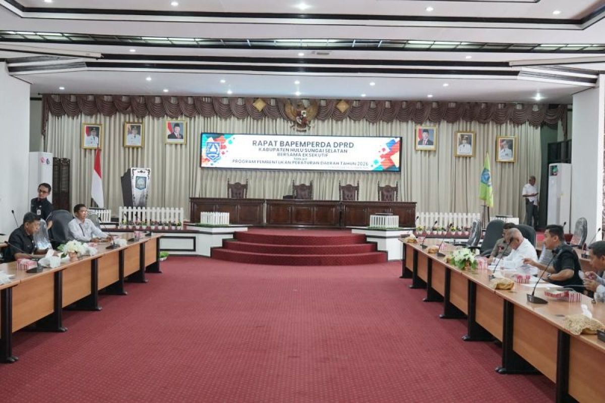 Bapemperda DPRD HSS-Eksekutif bahasan usulan Propemperda 2026