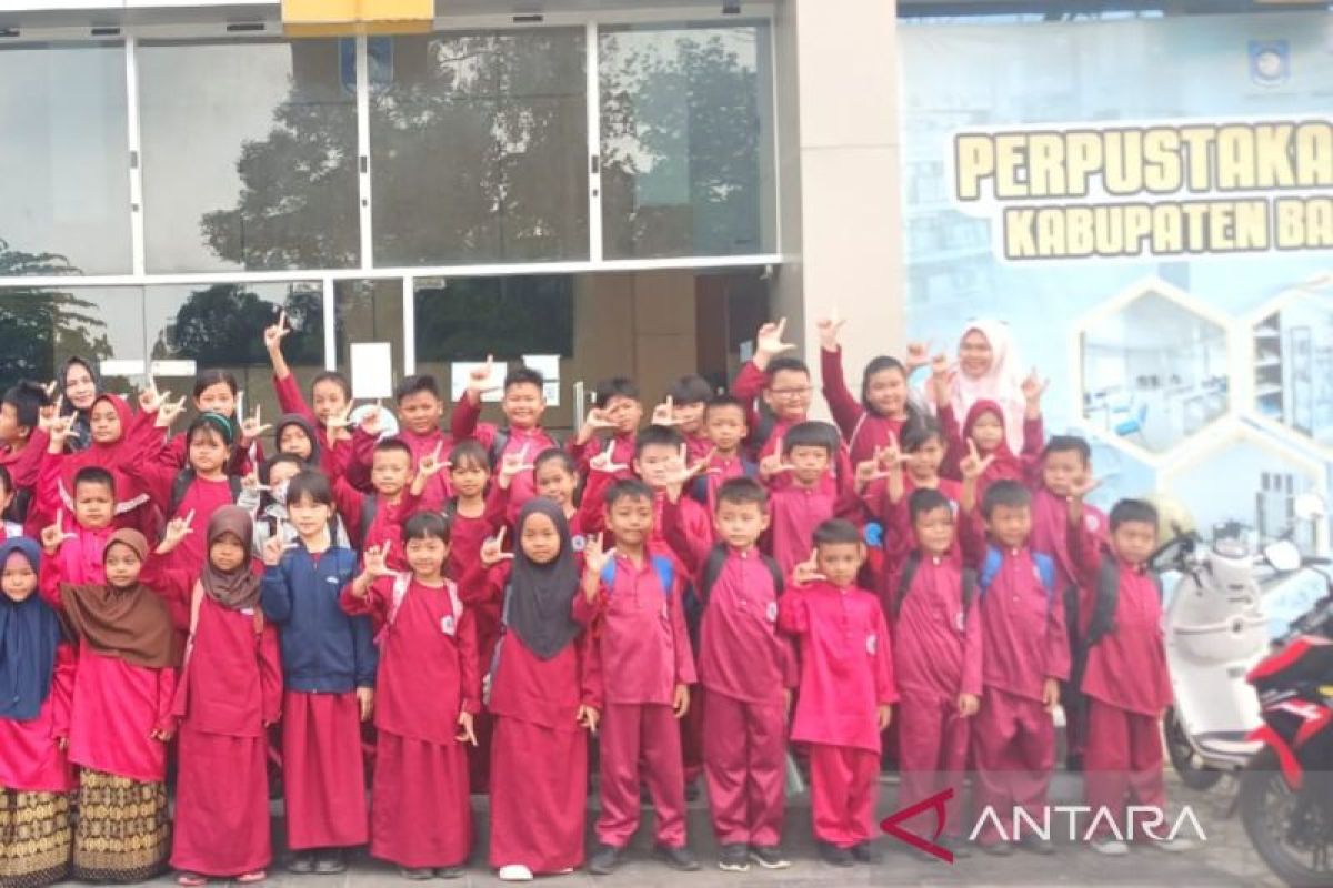 Perpusda Bangka Barat tingkatkan pemahaman literasi siswa