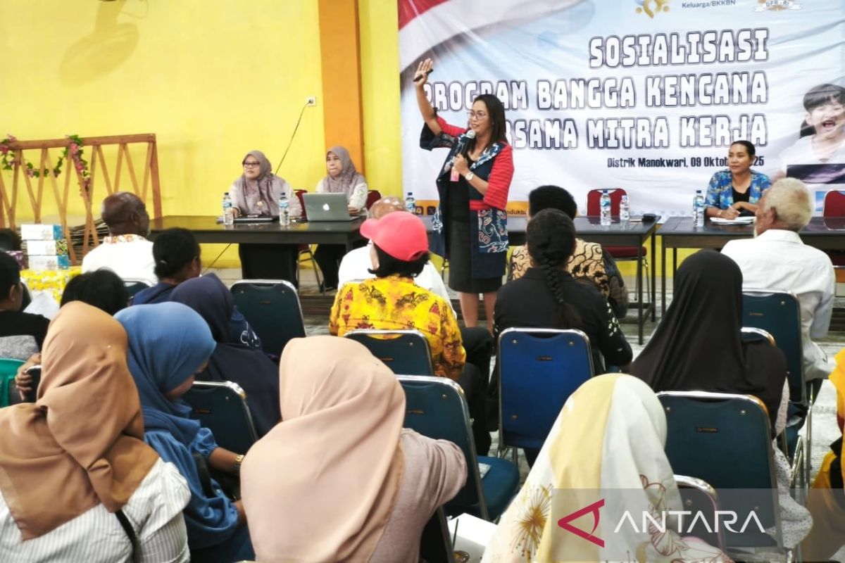 DPR RI dan BKKBN ajak warga Manokwari mewujudkan keluarga berkualitas
