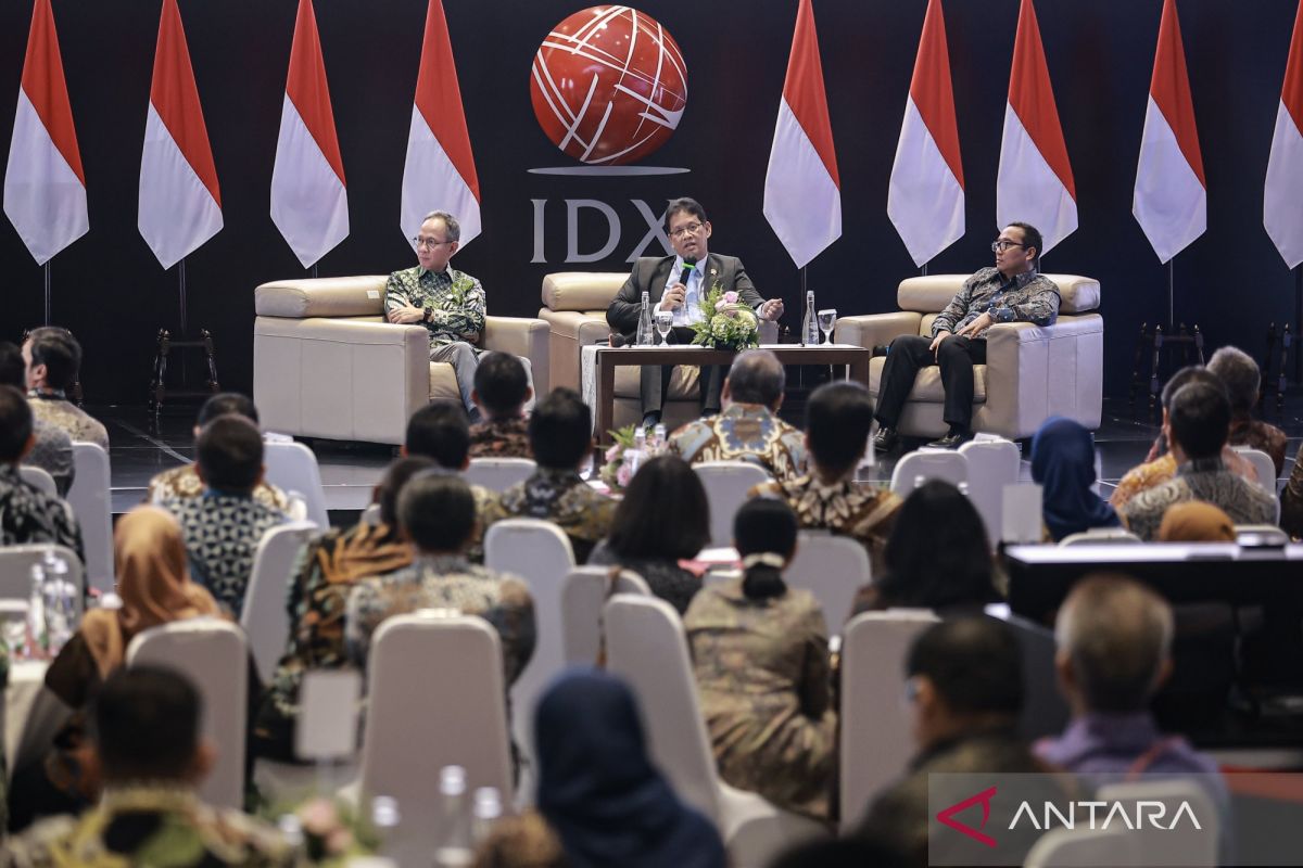 Satu tahun Prabowo-Gibran, sektor perbankan dan komoditas siap bullish