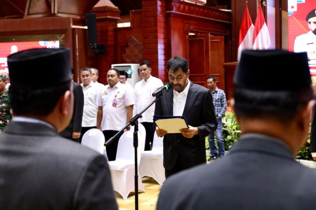 Mualem lantik 9 pejabat eselon II hingga Deputi BPKS, berikut ini daftar lengkapnya