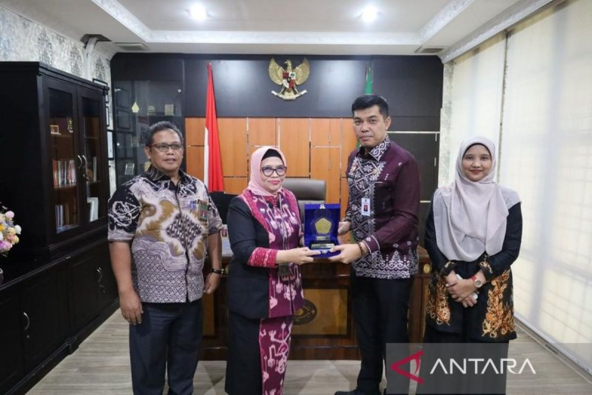Kemenkum Riau dan Pengadilan Tinggi Riau Perkuat Sinergi, Dorong Penguatan Pos Bantuan Hukum