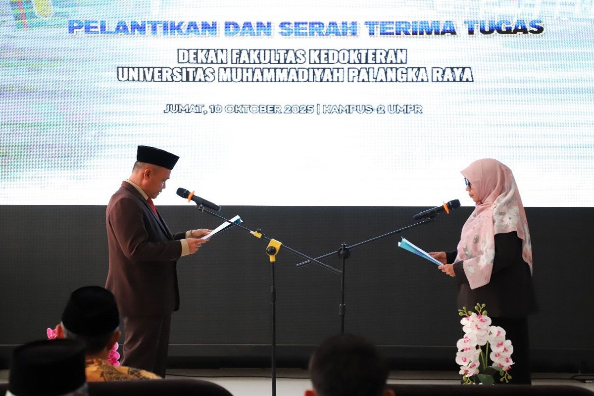Rektor lantik Kalzum Malik jadi Dekan Fakultas Kedokteran UMPR