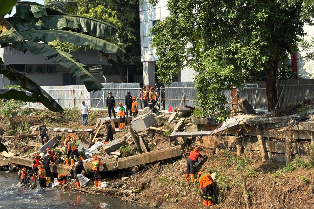 Indonesian govt seeks community partnerships in river protection