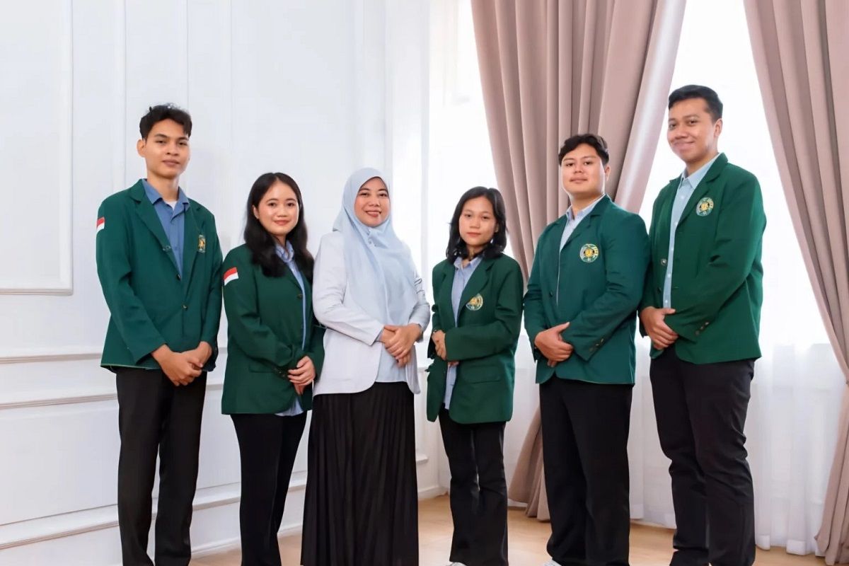 Ubah limbah plastik jadi gigi palsu, Mahasiswa USU raih Environmental and Social Innovation Award 2025