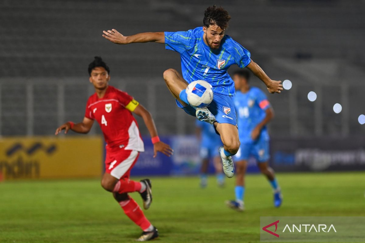 uji coba internasional - Indonesia U23 tumbang 1-2 dari India